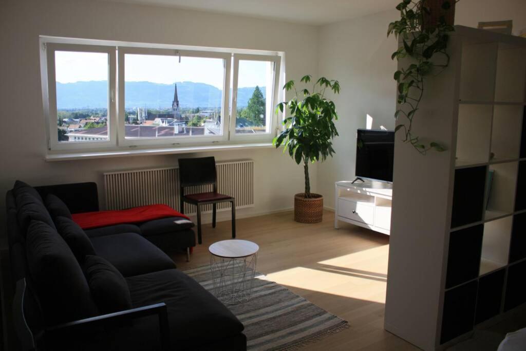 Bird'S Eye View 75 - 8Th Floor 3Br Apt. 100M2 Goetzis Exterior photo
